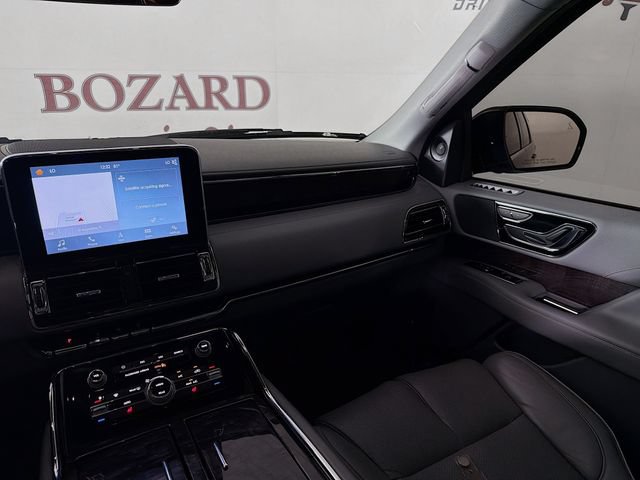 Used 2019 Lincoln Navigator Select RWD image 28
