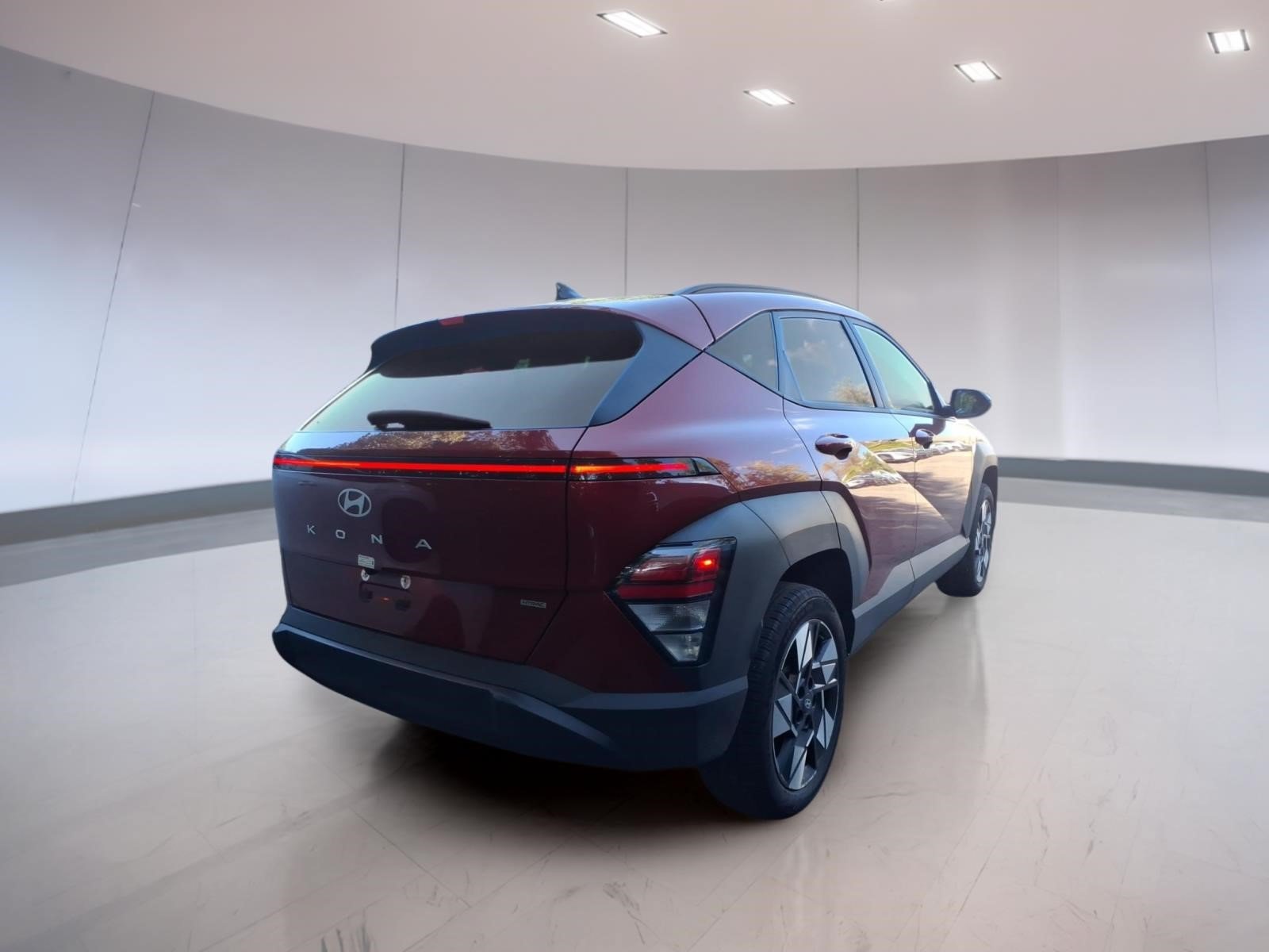 Used 2025 Hyundai Kona SEL AWD/4WD image 4