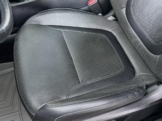 Certified 2022 Hyundai Santa Cruz Limited AWD/4WD image 6