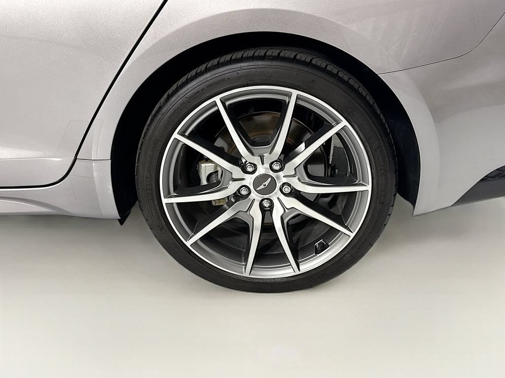 Used 2022 Genesis G70 2.0T w/ Prestige Package RWD image 31