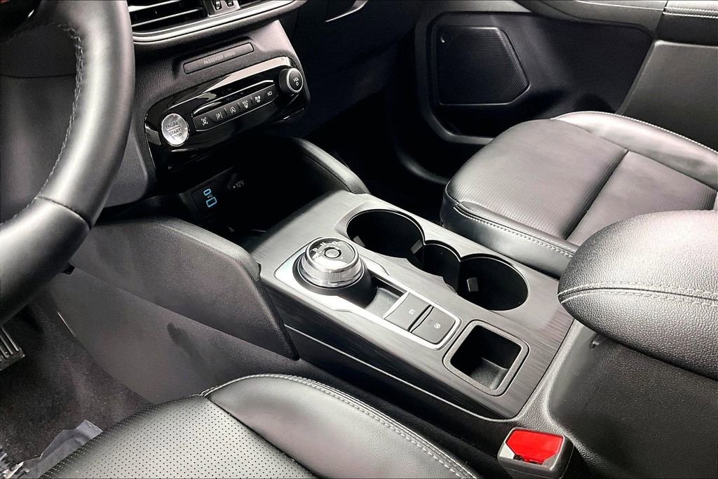 Used 2023 Ford Escape Platinum image 15