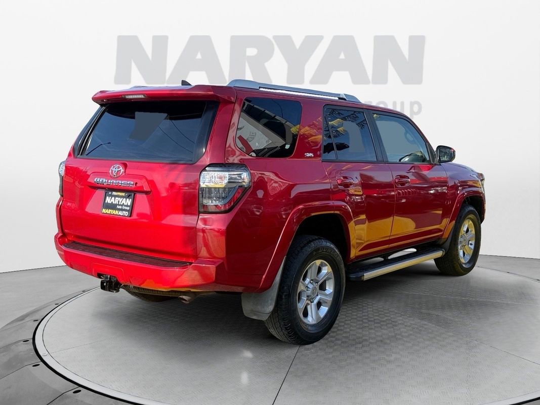 Used 2017 Toyota 4Runner SR5 image 7
