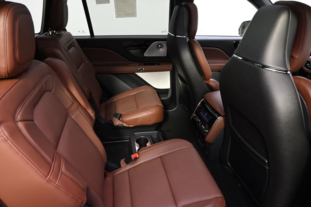 New 2026 Lincoln Aviator Reserve AWD/4WD image 18