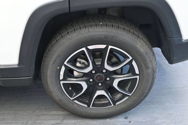 Used 2025 Jeep Compass Trailhawk AWD/4WD image 13
