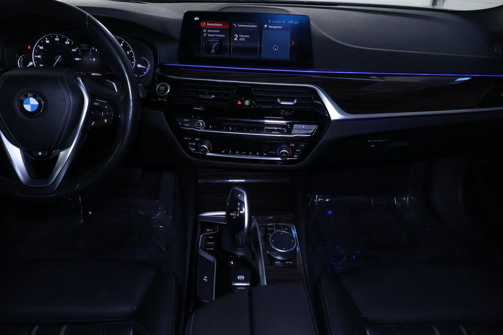 Used 2019 BMW 530i xDrive w/ Convenience Package AWD/4WD image 18
