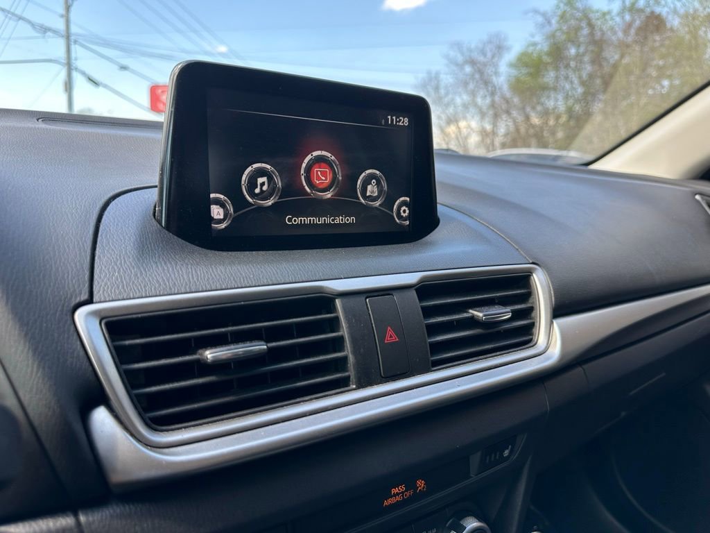 Used 2017 MAZDA MAZDA3 Touring image 21