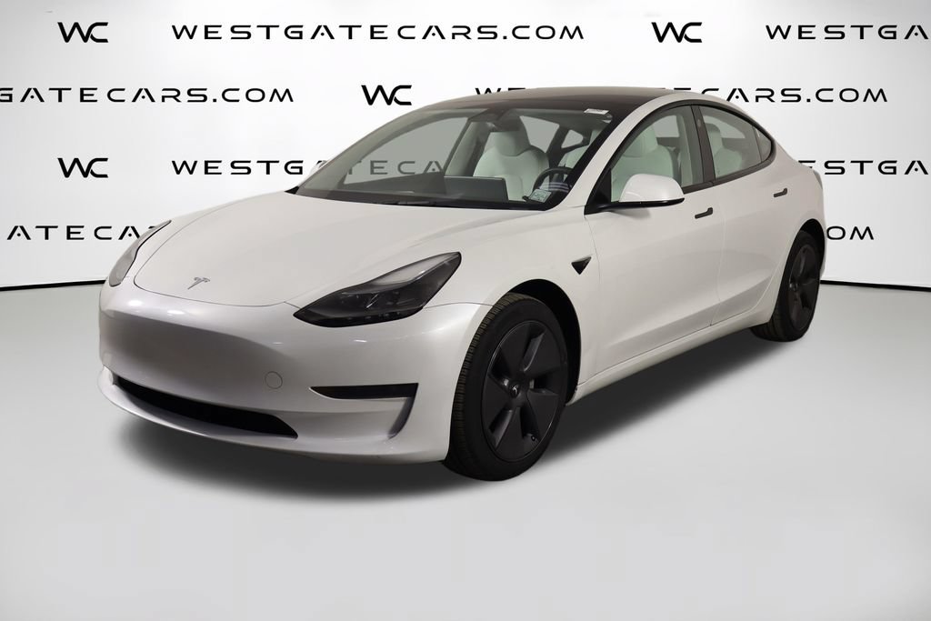 Used 2023 Tesla Model 3 Standard Range RWD image 1