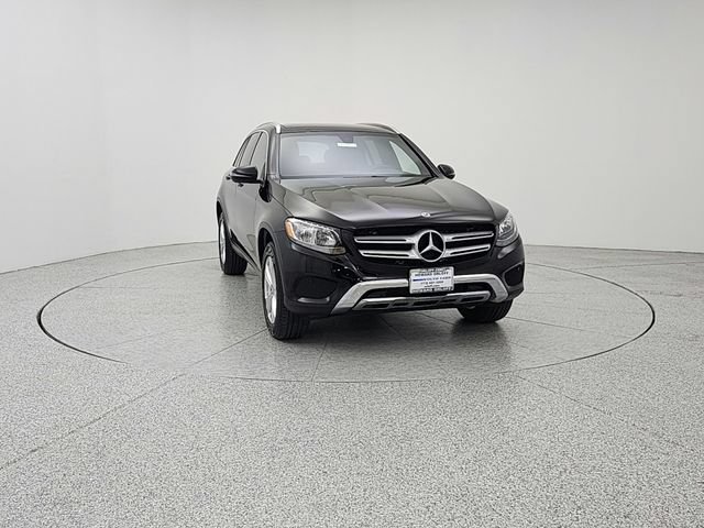 Used 2018 Mercedes-Benz GLC 300 4MATIC image 2