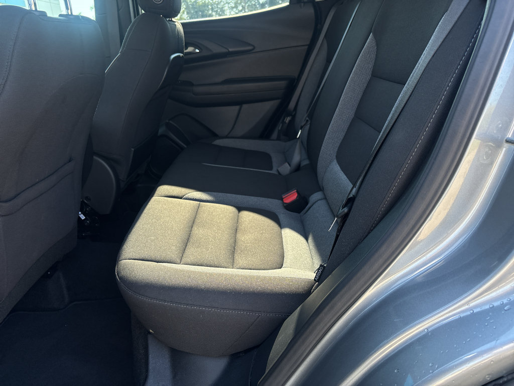 Used 2025 Chevrolet TrailBlazer LT AWD/4WD image 12