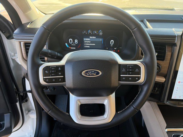 Used 2024 Ford Expedition Limited image 15