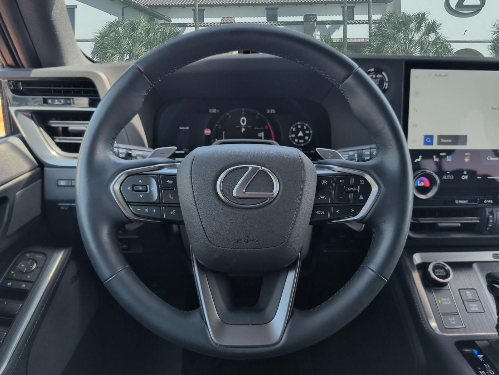 Used 2026 Lexus GX 550 w/ Accessory Package (2T) AWD/4WD image 13