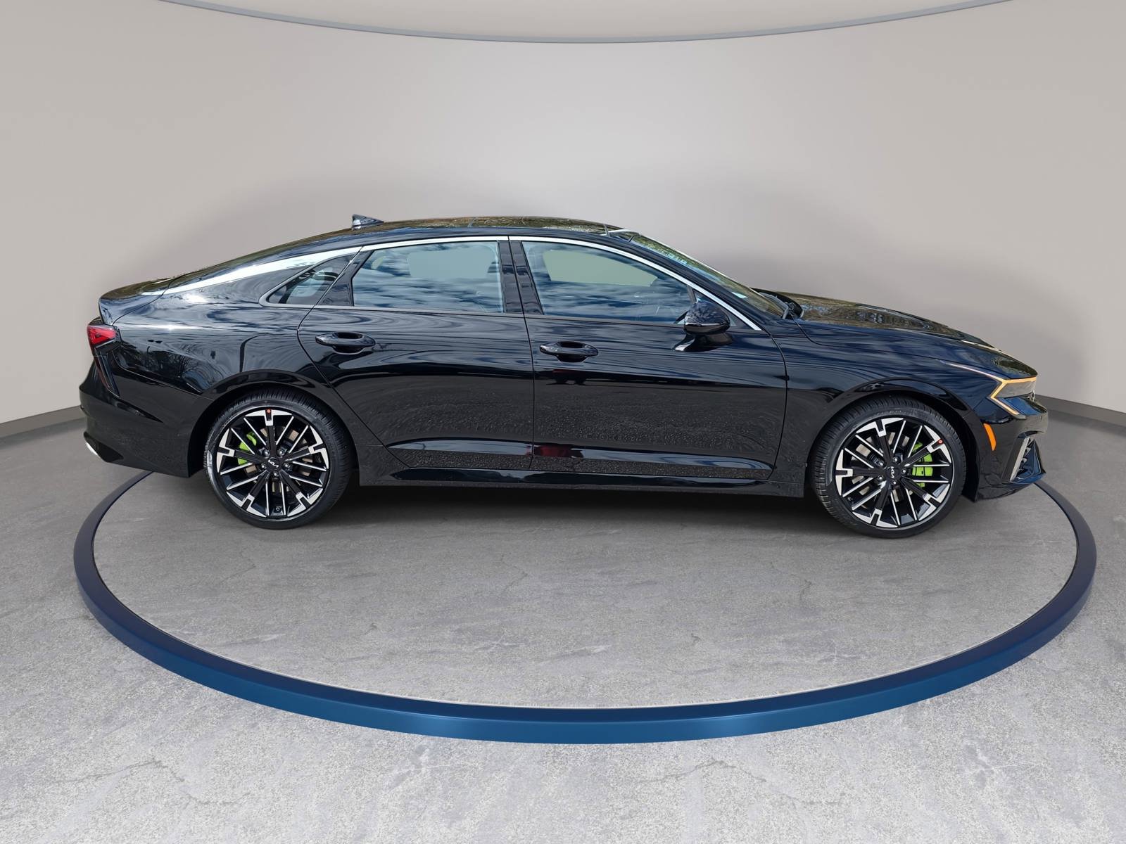 New 2026 Kia K5 GT FWD image 4