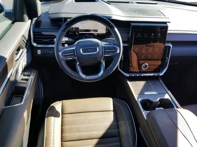 New 2026 GMC Acadia Denali Ultimate w/ LPO, Floor Liner Package image 17