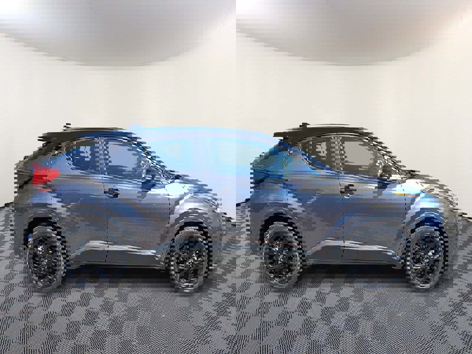 Used 2021 Toyota C-HR Nightshade image 7