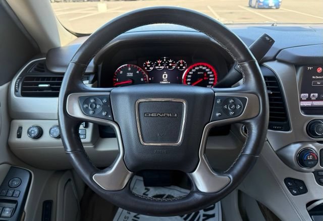 Used 2016 GMC Yukon XL Denali w/ Open Road Package AWD/4WD image 23