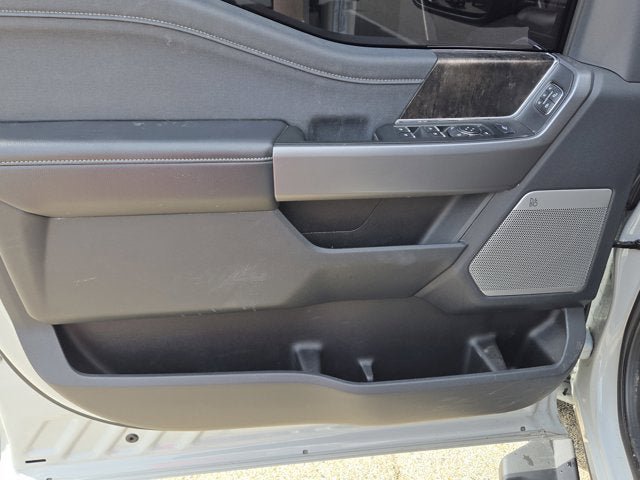 Used 2025 Ford F250 Lariat w/ Black Appearance Package AWD/4WD image 20