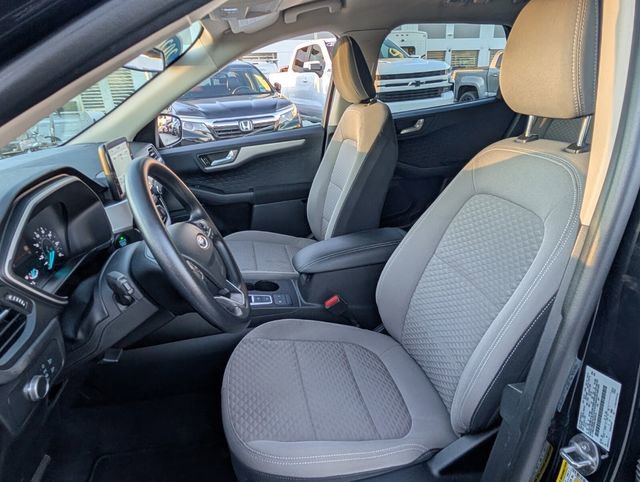 Certified 2020 Ford Escape SE image 5