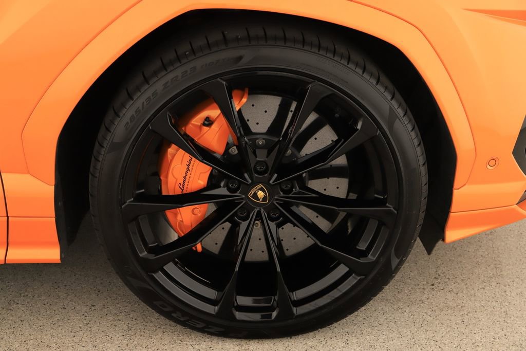 Used 2022 Lamborghini Urus image 33