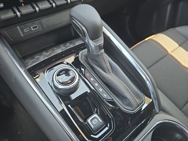 New 2025 GMC Canyon AT4 w/ Nightfall Edition image 16