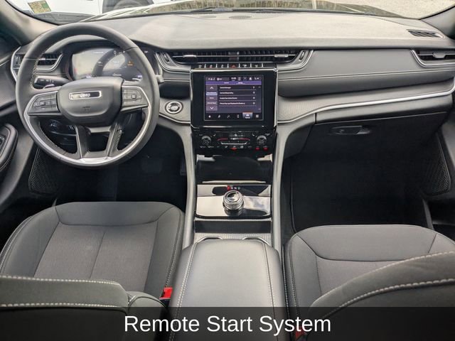 Used 2024 Jeep Grand Cherokee Laredo w/ Luxury Tech Group I image 17