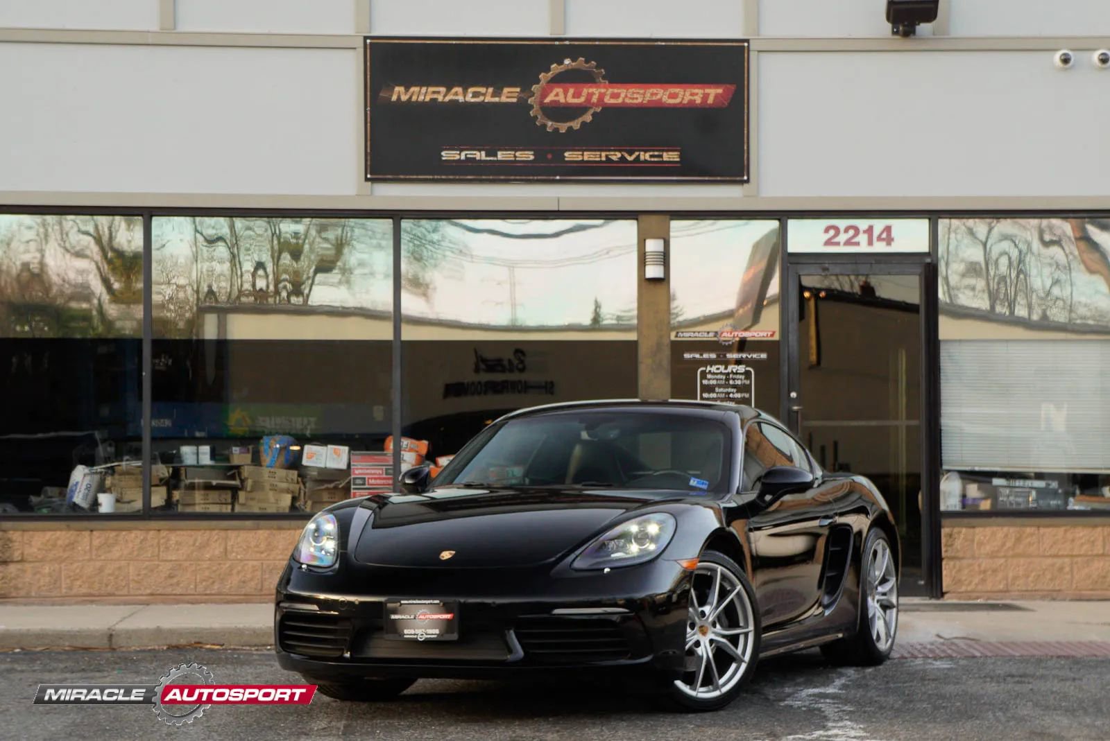 Used 2018 Porsche 718 Cayman image 1
