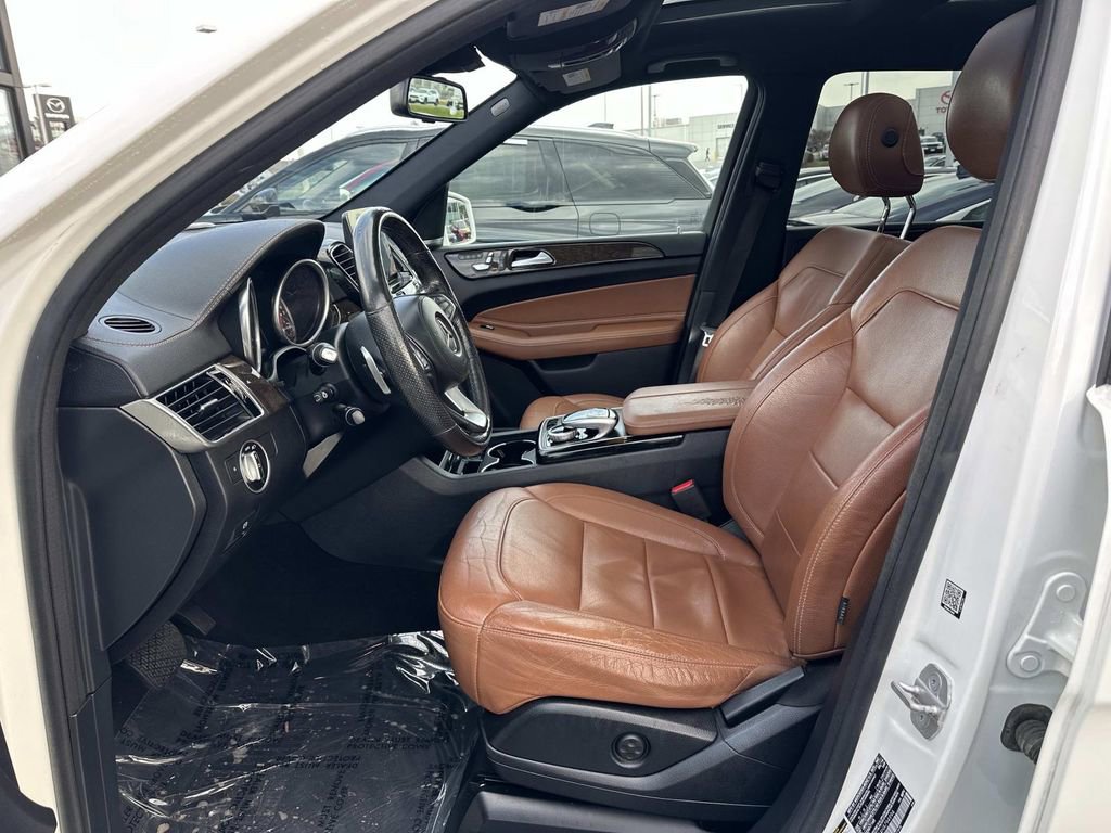 Used 2017 Mercedes-Benz GLS 450 4MATIC image 26