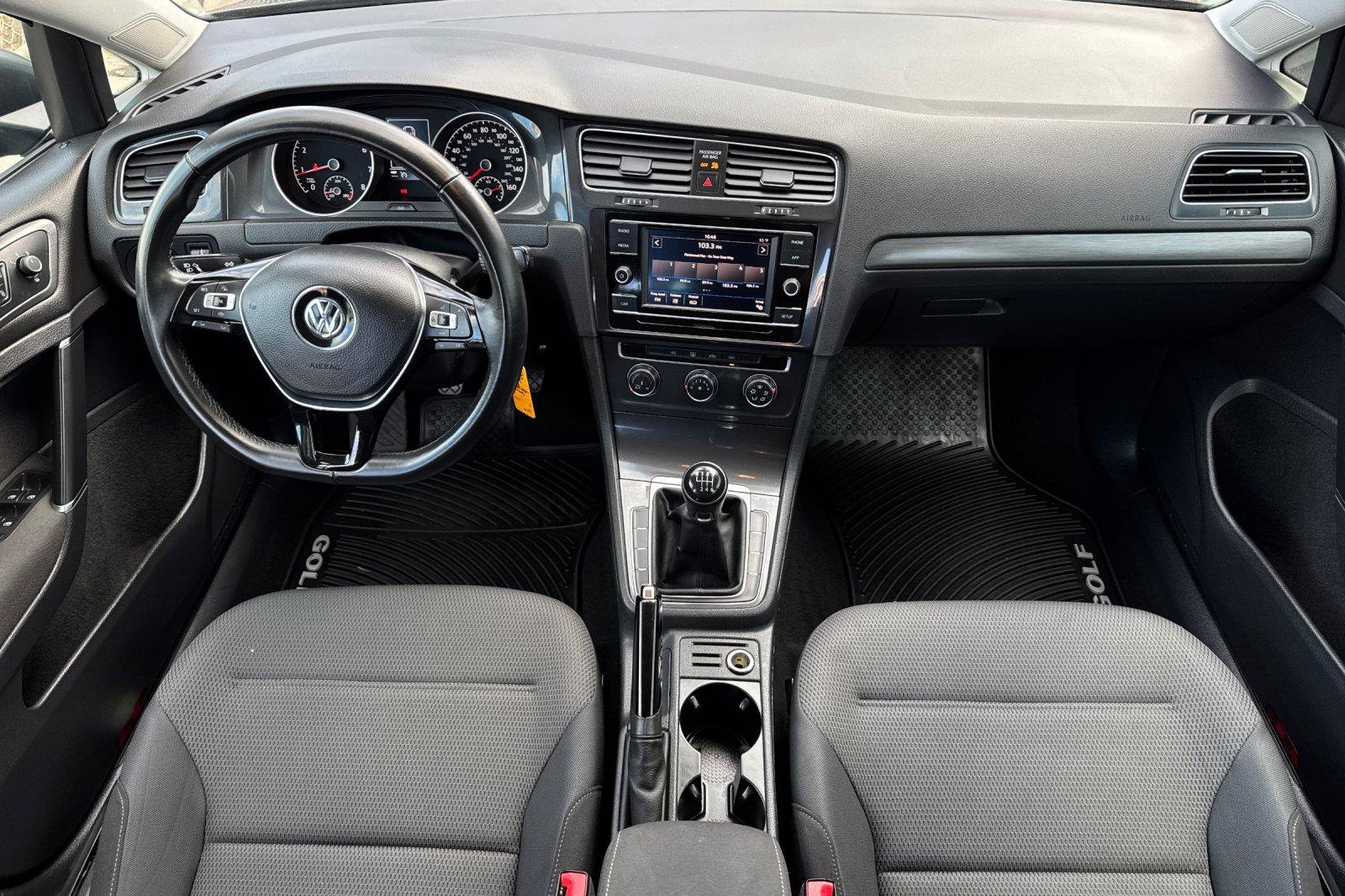 Used 2019 Volkswagen Golf S image 15