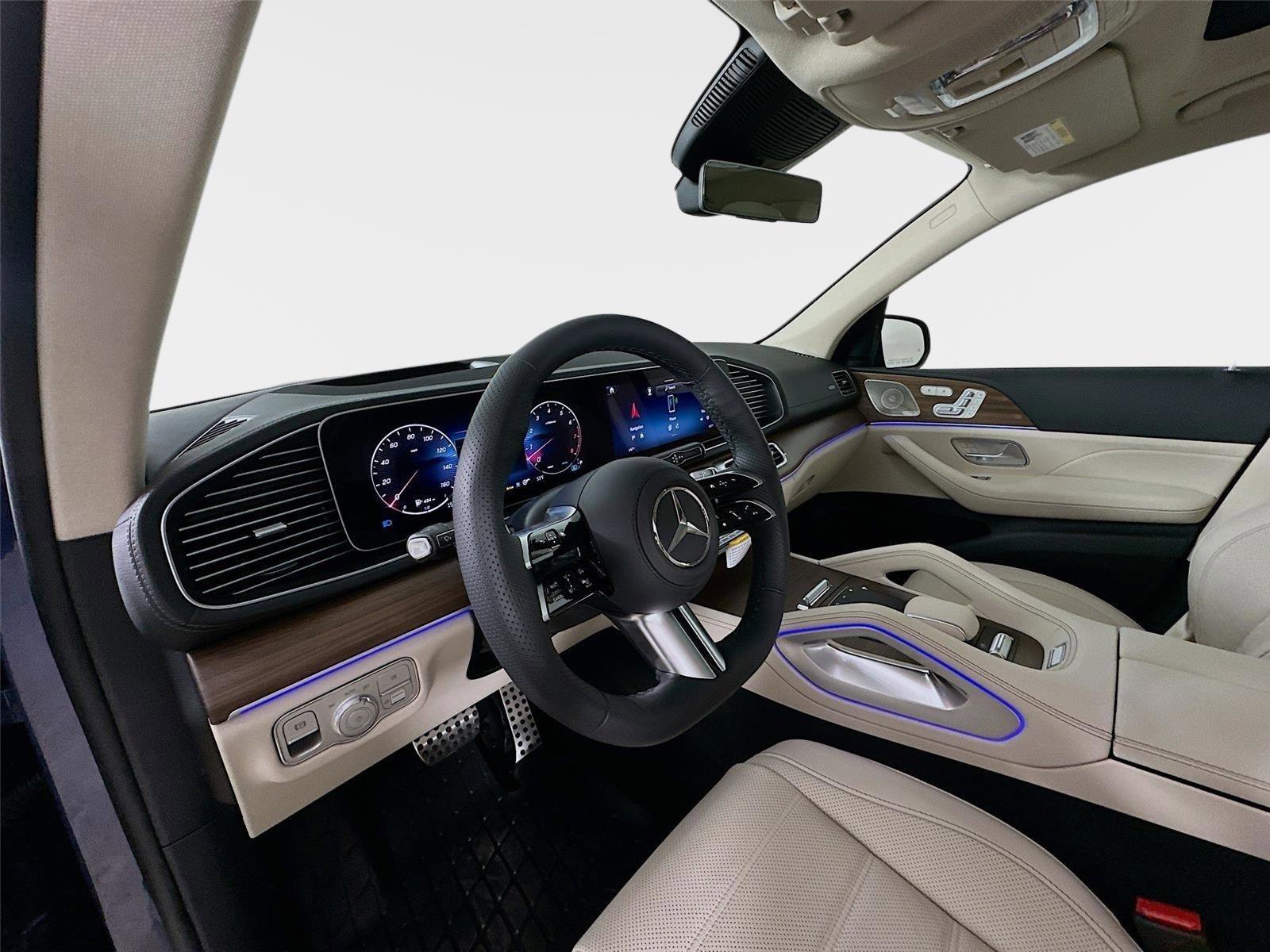 Used 2026 Mercedes-Benz GLS 450 4MATIC image 9