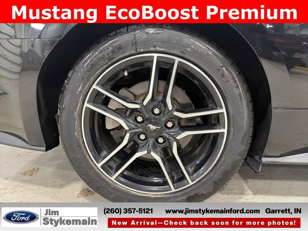 Used 2020 Ford Mustang Premium RWD image 8