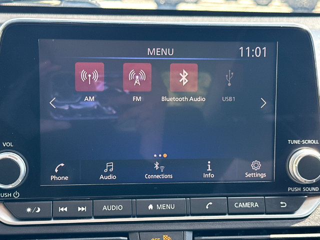 Used 2024 Nissan Altima 2.5 SV AWD/4WD image 30