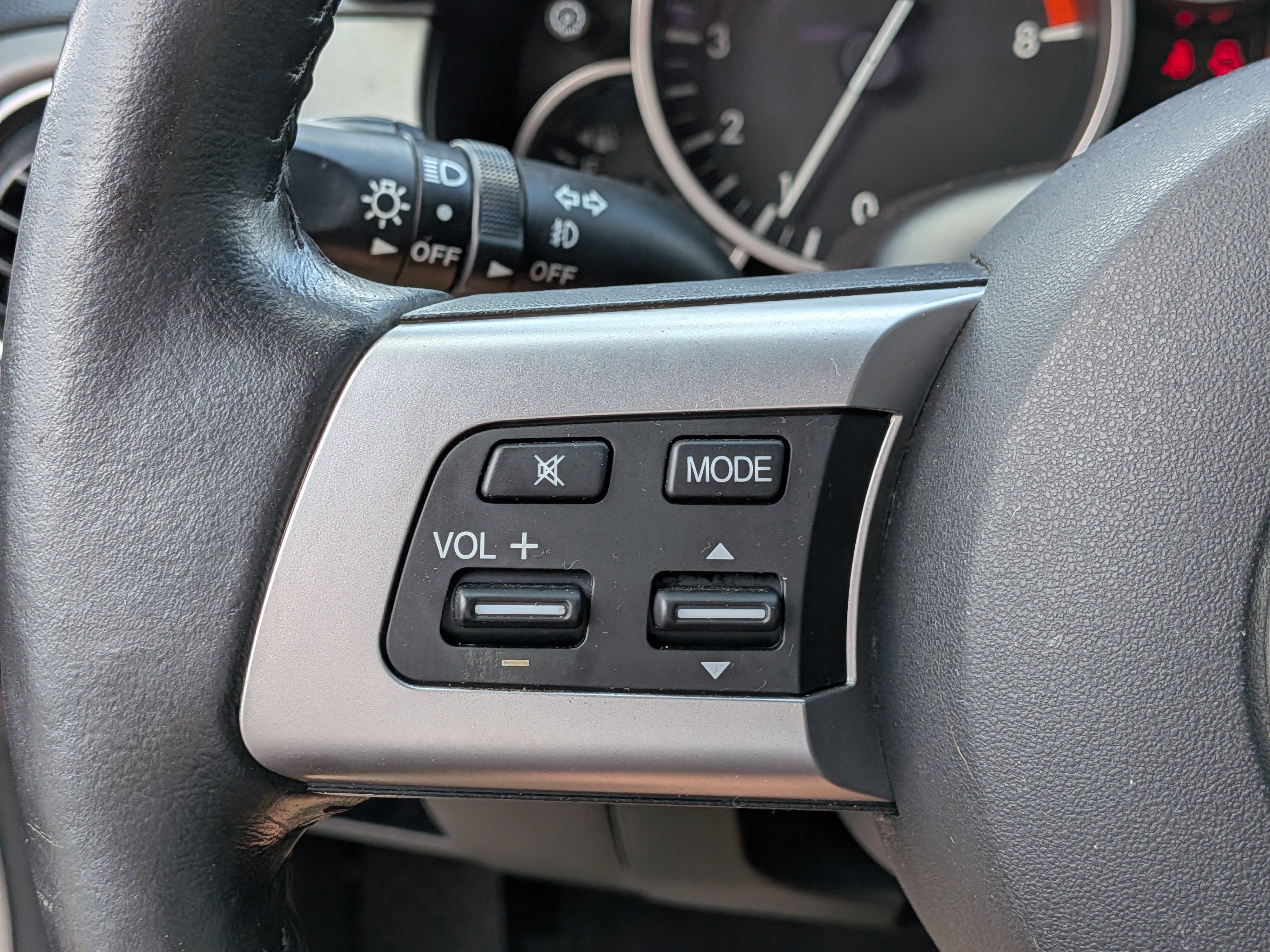Used 2011 MAZDA MX-5 Miata Sport w/ Convenience Pkg RWD image 22