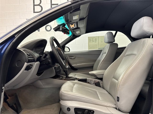 Used 2009 BMW 128i Convertible image 18