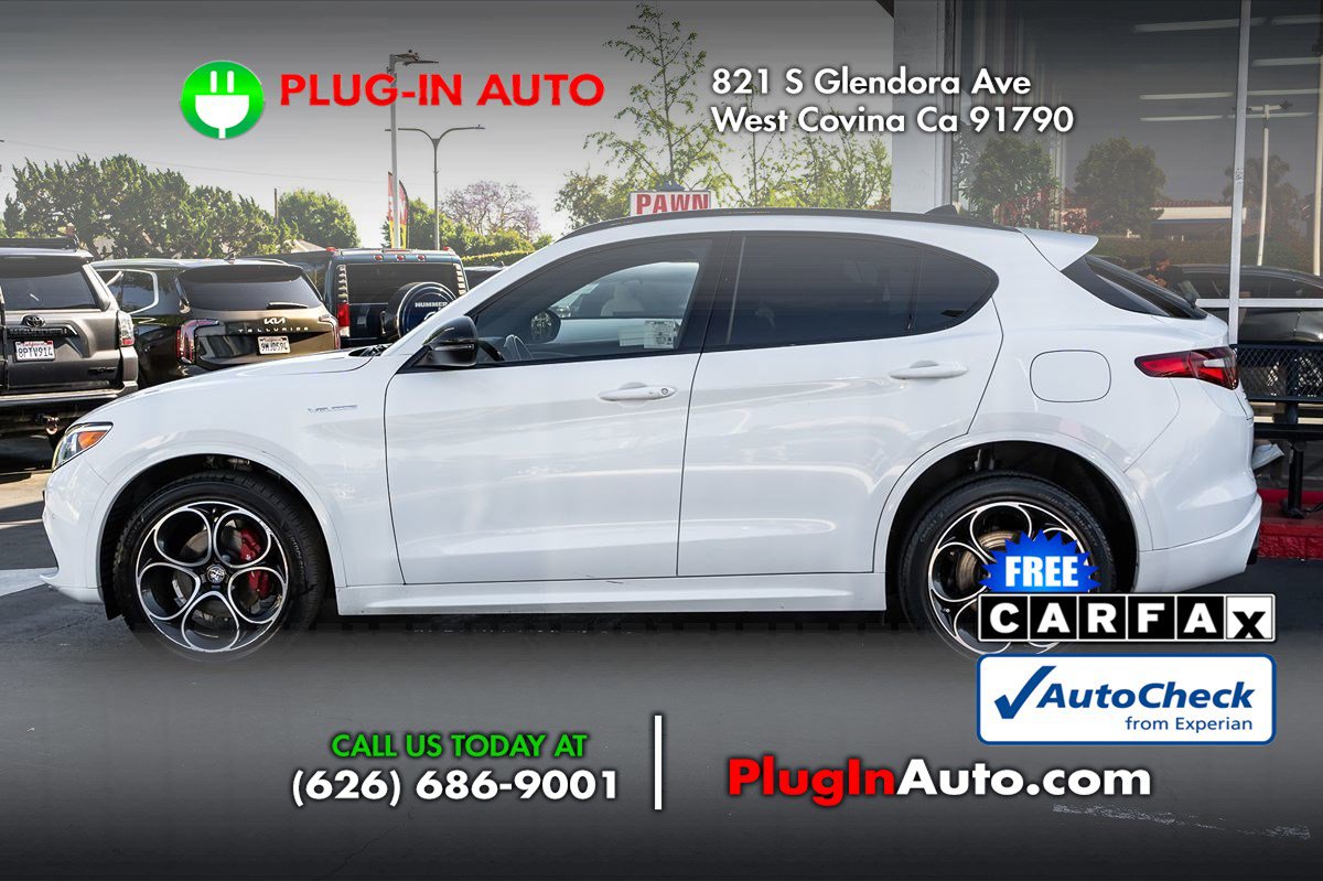 Used 2022 Alfa Romeo Stelvio Veloce image 6