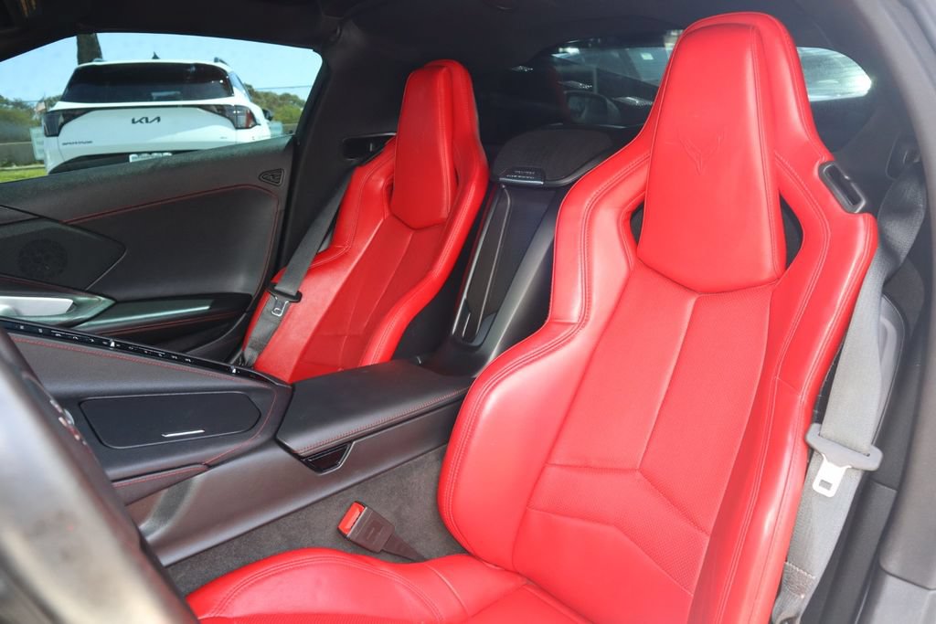 Used 2022 Chevrolet Corvette Stingray Coupe RWD image 19