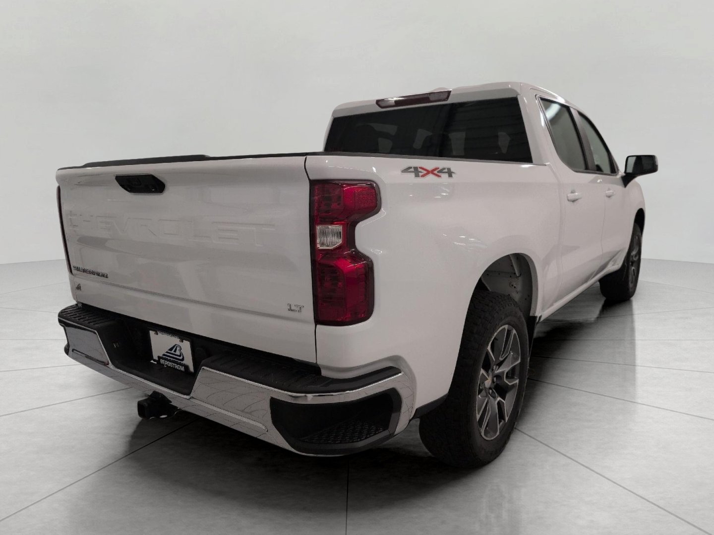 Used 2024 Chevrolet Silverado 1500 LT AWD/4WD image 20