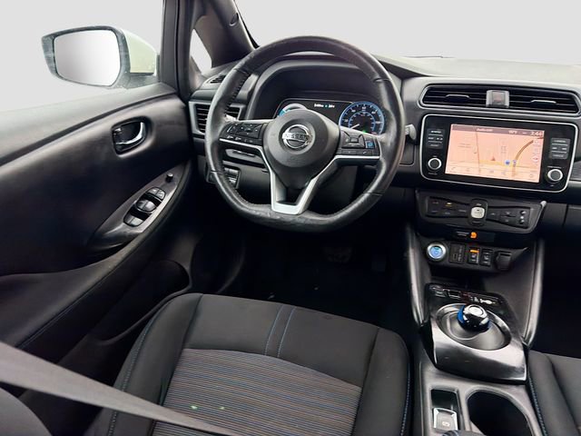 Used 2020 Nissan Leaf SV w/ SV Technology Package image 19