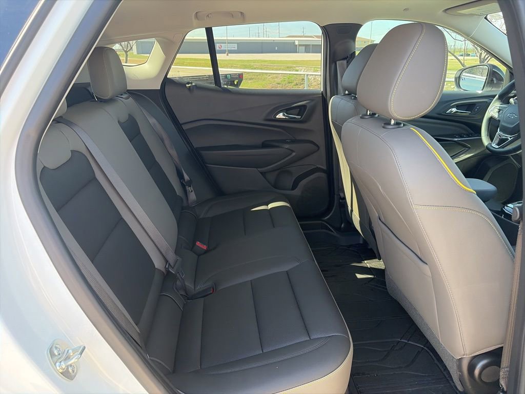 Certified 2025 Chevrolet Trax ACTIV w/ Sunroof Package image 34