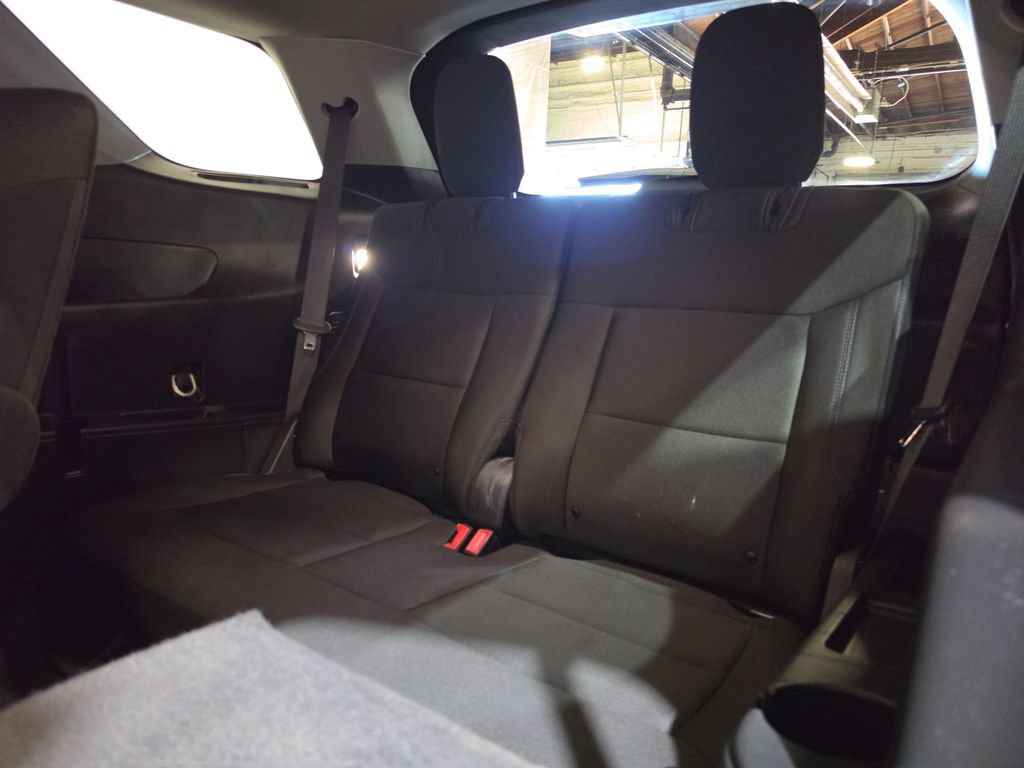 Used 2023 Ford Explorer XLT AWD/4WD image 24