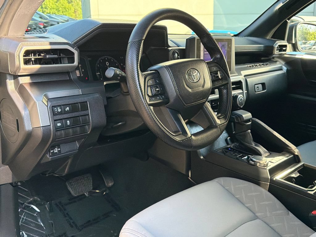 Used 2026 Toyota Tacoma SR5 AWD/4WD image 19