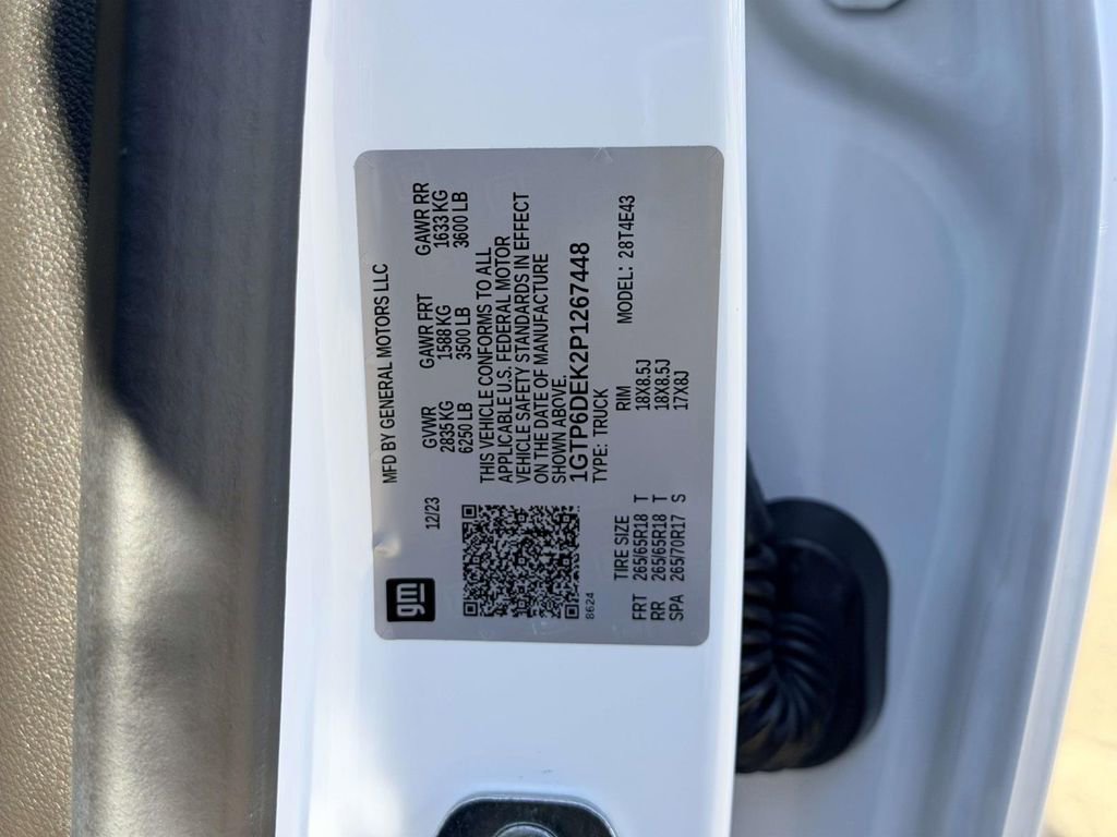 Used 2023 GMC Canyon AT4 w/ Canyon Safety Plus Package image 28