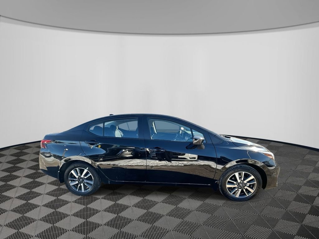 Used 2025 Nissan Versa SV w/ Trunk Package image 4