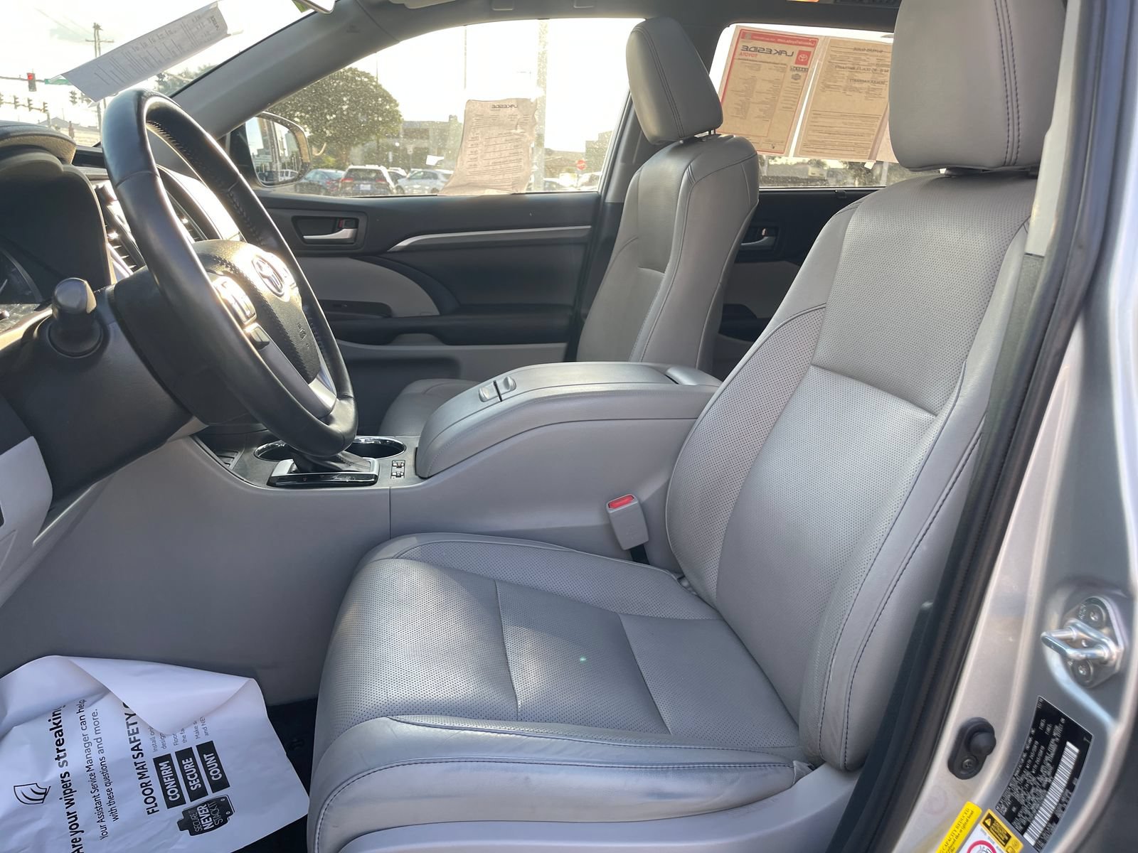 Used 2019 Toyota Highlander Limited Platinum FWD image 20