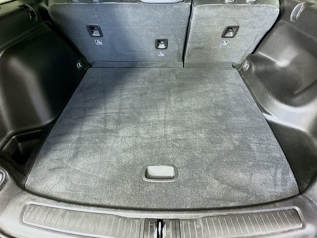Certified 2025 Jeep Grand Cherokee Altitude image 36