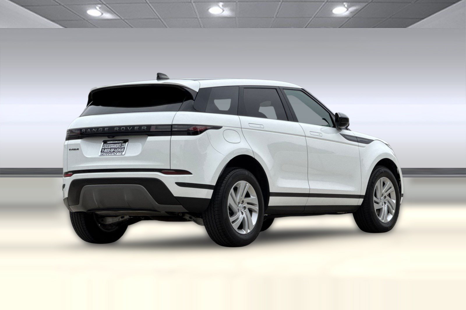 Used 2024 Land Rover Range Rover Evoque S AWD/4WD image 8