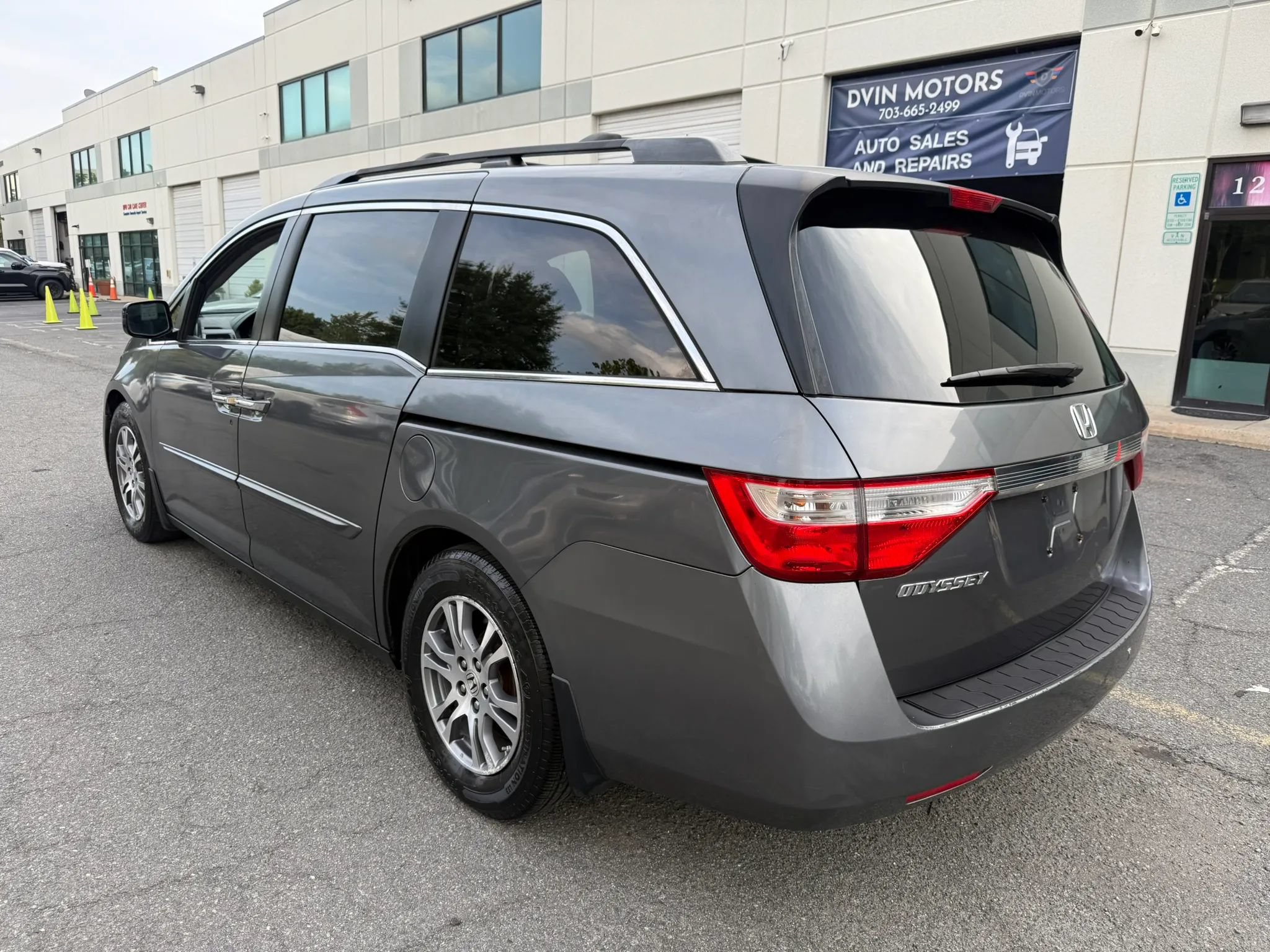 Used 2012 Honda Odyssey EX image 8