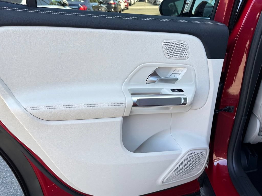 New 2026 Mercedes-Benz GLB 250 image 23