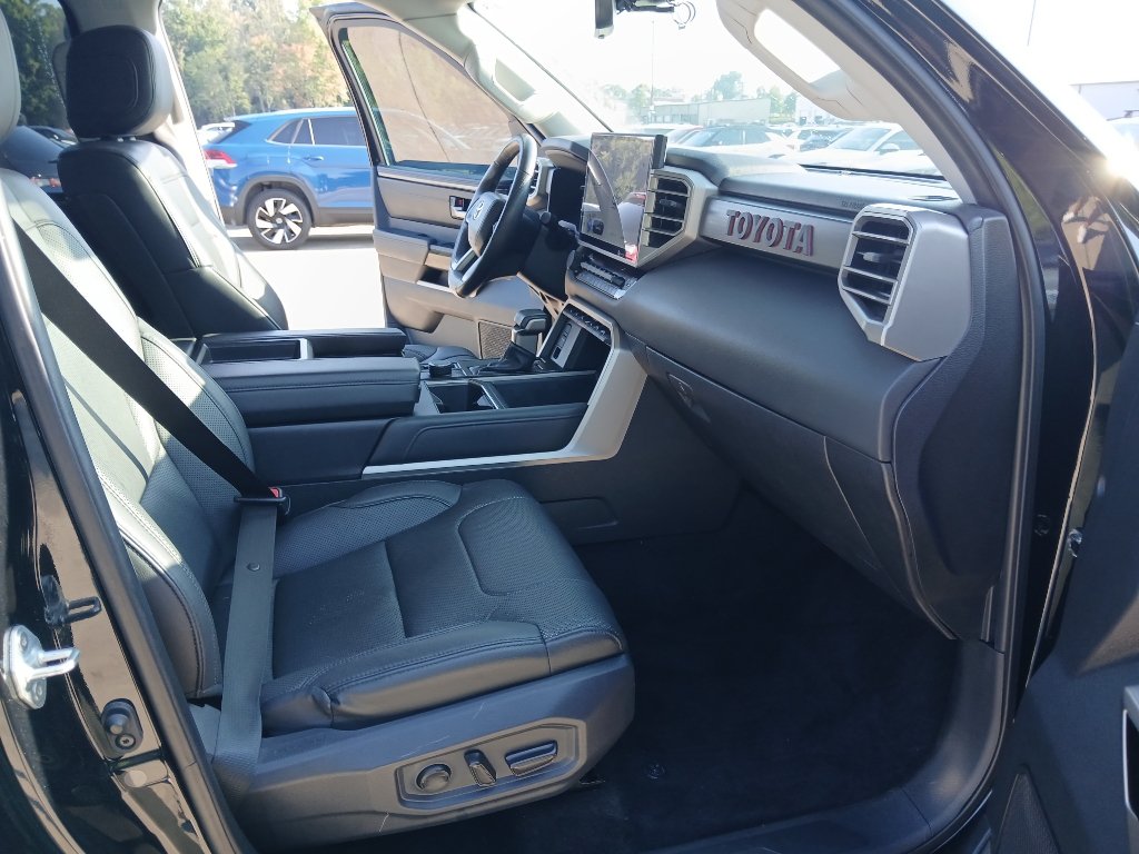 Used 2023 Toyota Tundra Limited AWD/4WD image 25