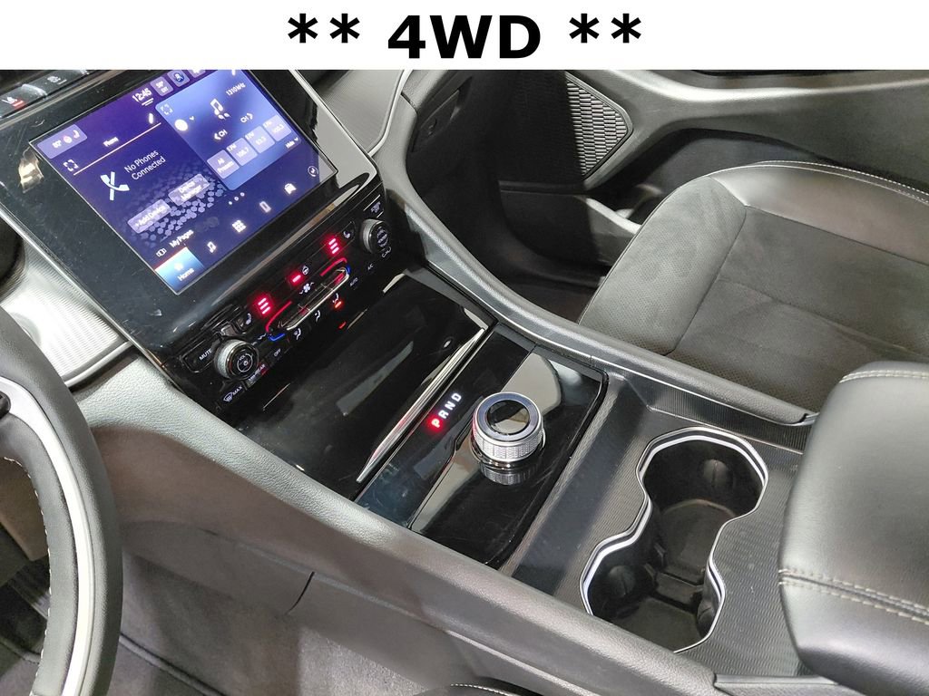 Certified 2025 Jeep Grand Cherokee Altitude AWD/4WD image 6