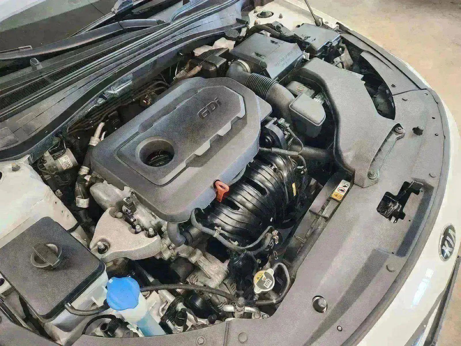 Used 2020 Kia Optima LX image 32