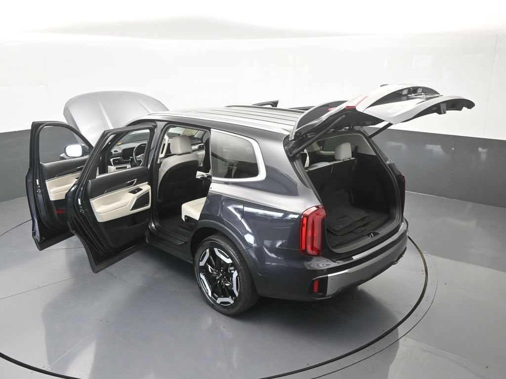 Used 2025 Kia Telluride S FWD image 68
